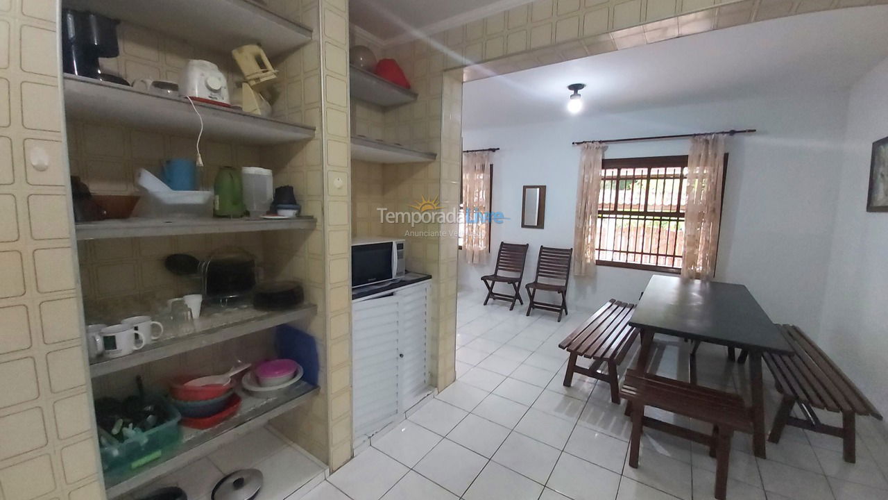 Casa para aluguel de temporada em Ubatuba (Maranduba)