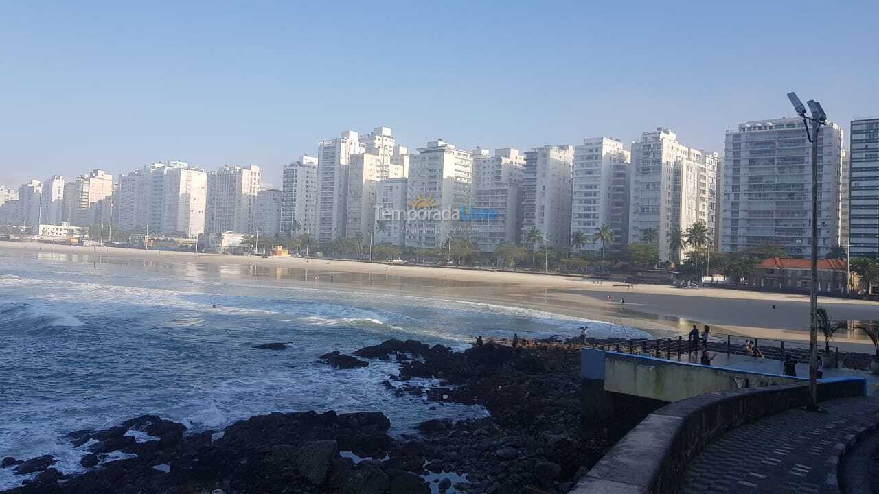 Apartamento para aluguel de temporada em Guarujá (Pitangueiras)