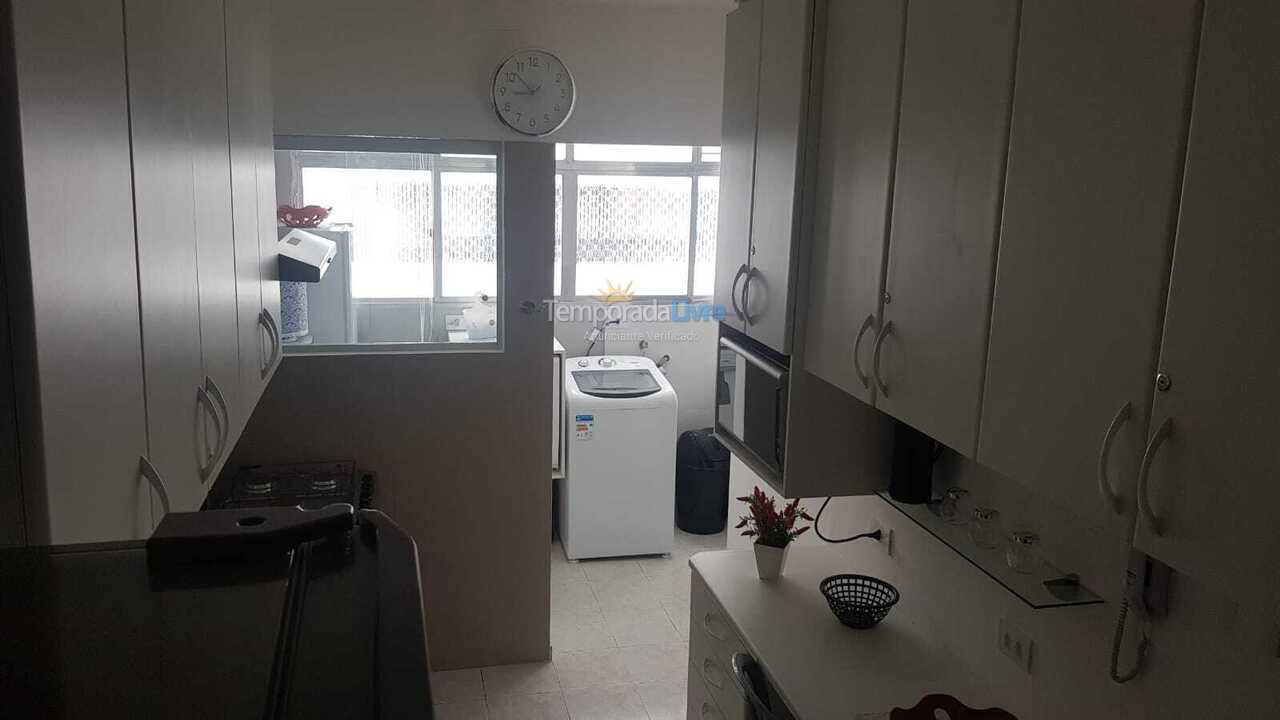 Apartamento para aluguel de temporada em Guarujá (Pitangueiras)