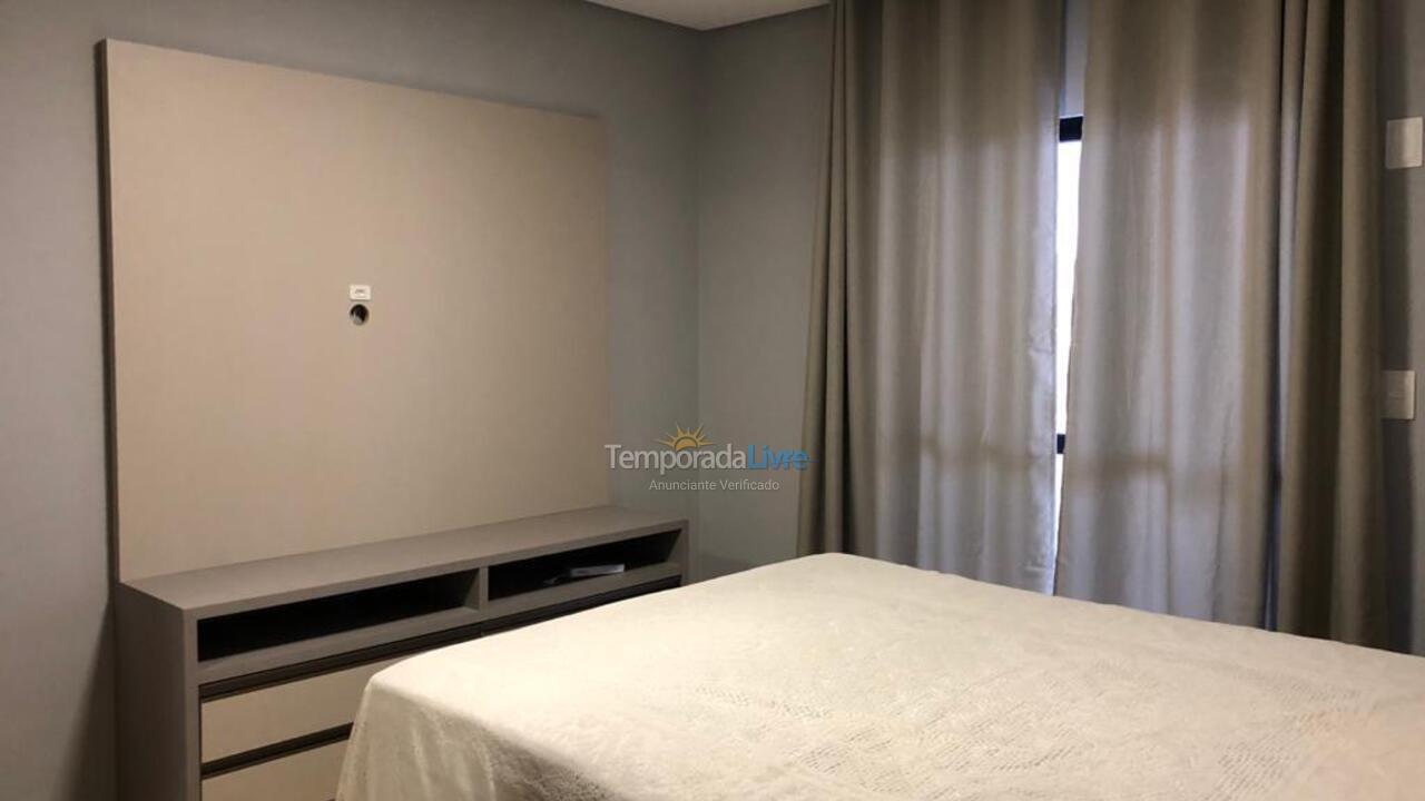 Apartamento para alquiler de vacaciones em Itapema (Meia Praia)