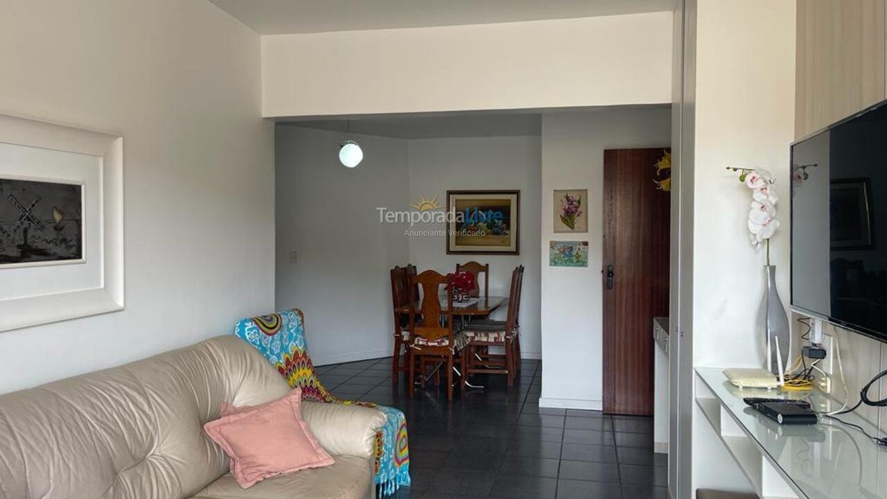 Apartamento para aluguel de temporada em Cabo Frio (Praia do Forte Centro)