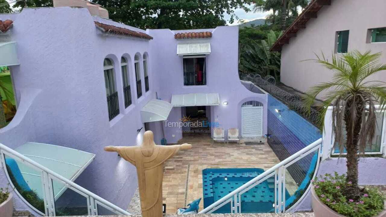 Casa para aluguel de temporada em Guarujá (Praia do Pernambuco)