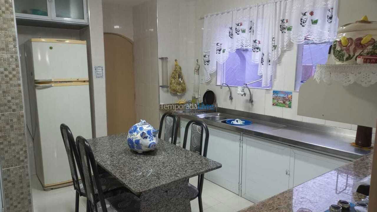 Casa para alquiler de vacaciones em Guarujá (Praia do Pernambuco)