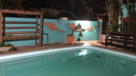 Casa adosada con piscina en caioba