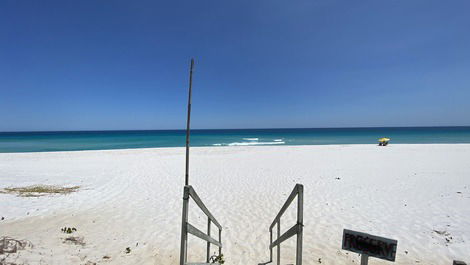 Casa en Arraial do Cabo (planta baja) con vista a la playa para 9 personas.