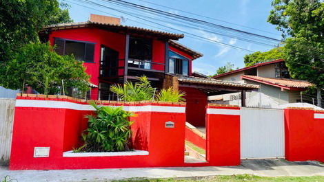 Casa de 4 Suites com piscina a 1200m da praia