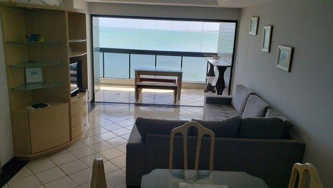 03 rooms, 1 suite with air and 02 balconies facing the sea, 02 parking spaces, internet