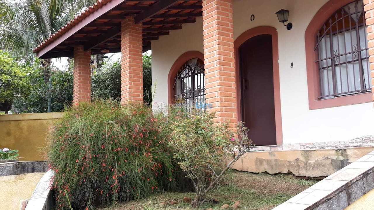 Casa para aluguel de temporada em Atibaia (Jardim dos Pinheiros)
