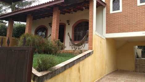 House for rent in Atibaia - Jardim dos Pinheiros