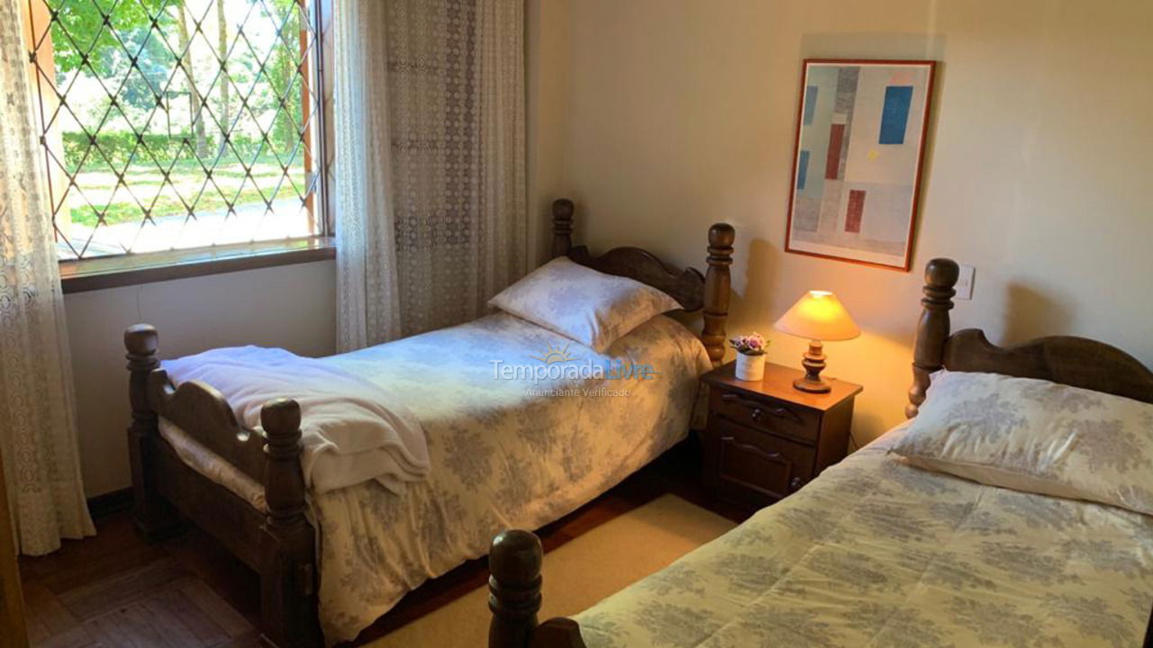 House for vacation rental in Campos do Jordão (Capivari)