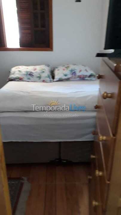 Casa para aluguel de temporada em Guarujá (Praia do Pernambuco)