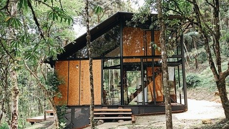 Glass Chalet in the Forest with Private Waterfalls 4h from SP and Rio
