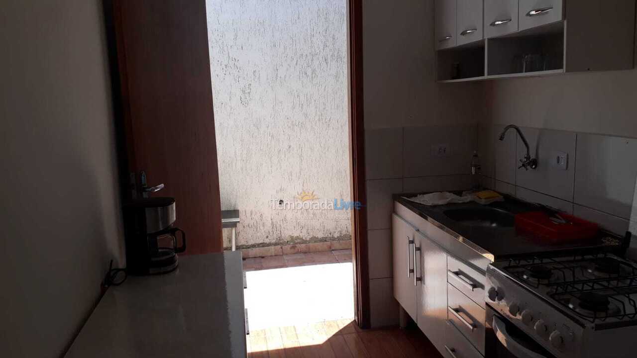 Casa para aluguel de temporada em Guarujá (Praia do Pernambuco)