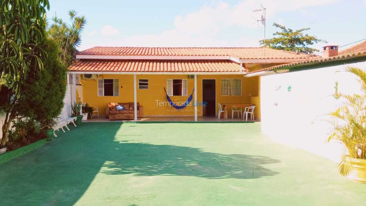 Casa para aluguel de temporada em Guarujá (Enseada)