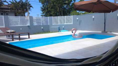 Hermosa casa con piscina en Canto Grande para hasta 8 personas