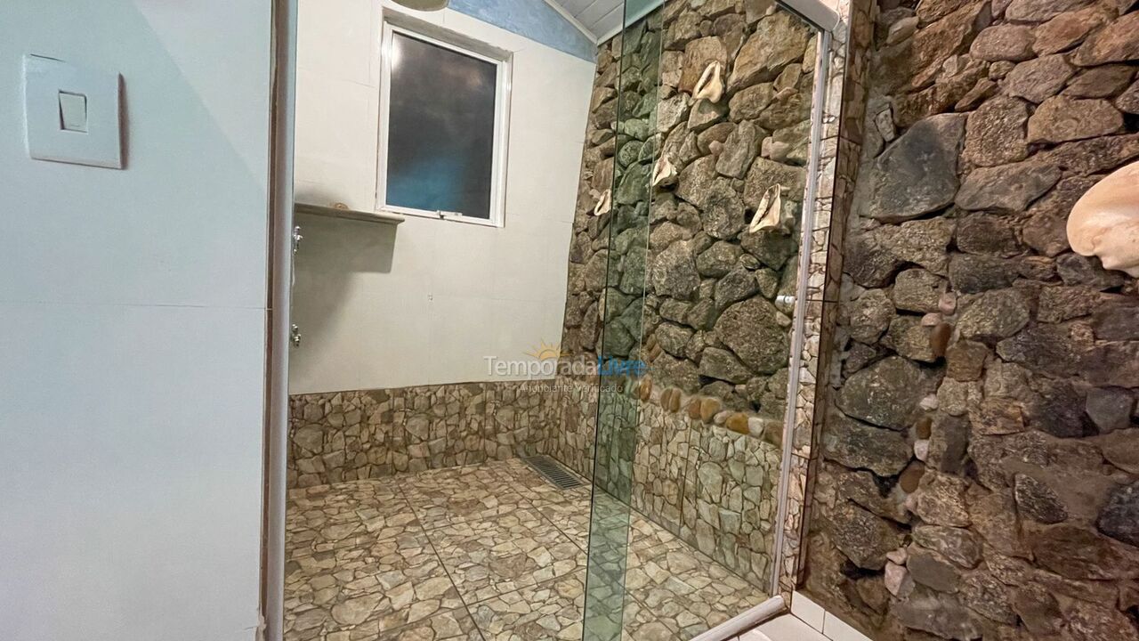 Casa para alquiler de vacaciones em São Sebastião (Barra do Sahy)