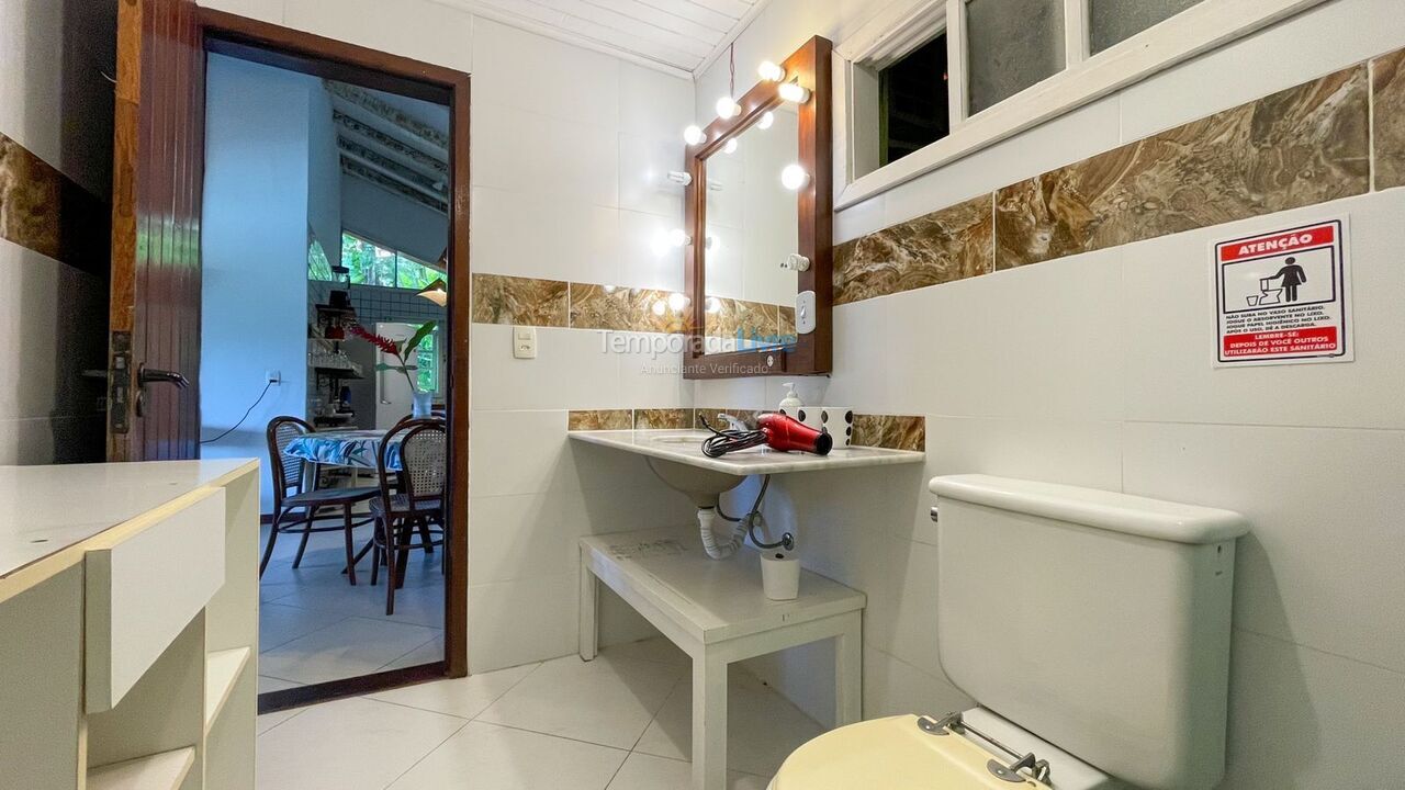 Casa para alquiler de vacaciones em São Sebastião (Barra do Sahy)