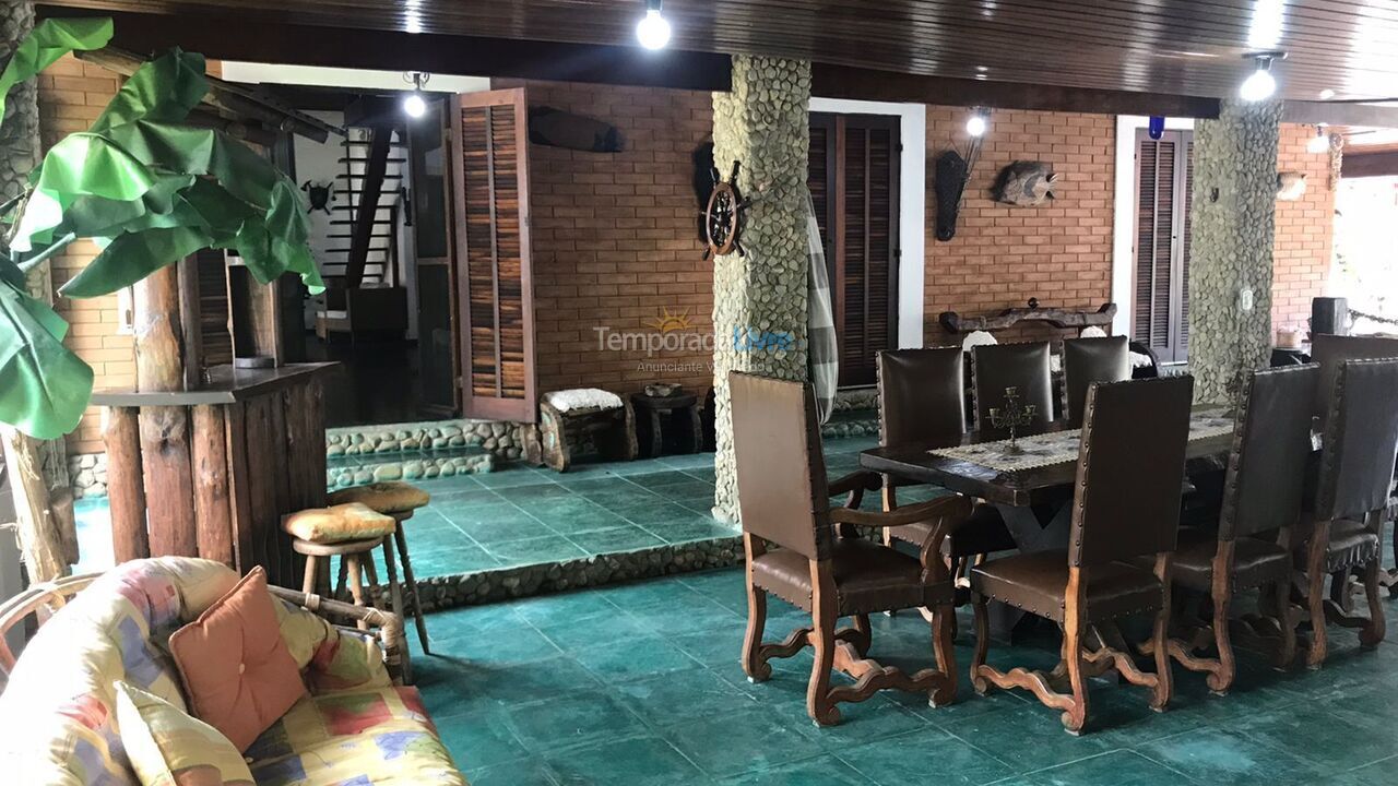 Casa para aluguel de temporada em Ubatuba (Horto Florestal)