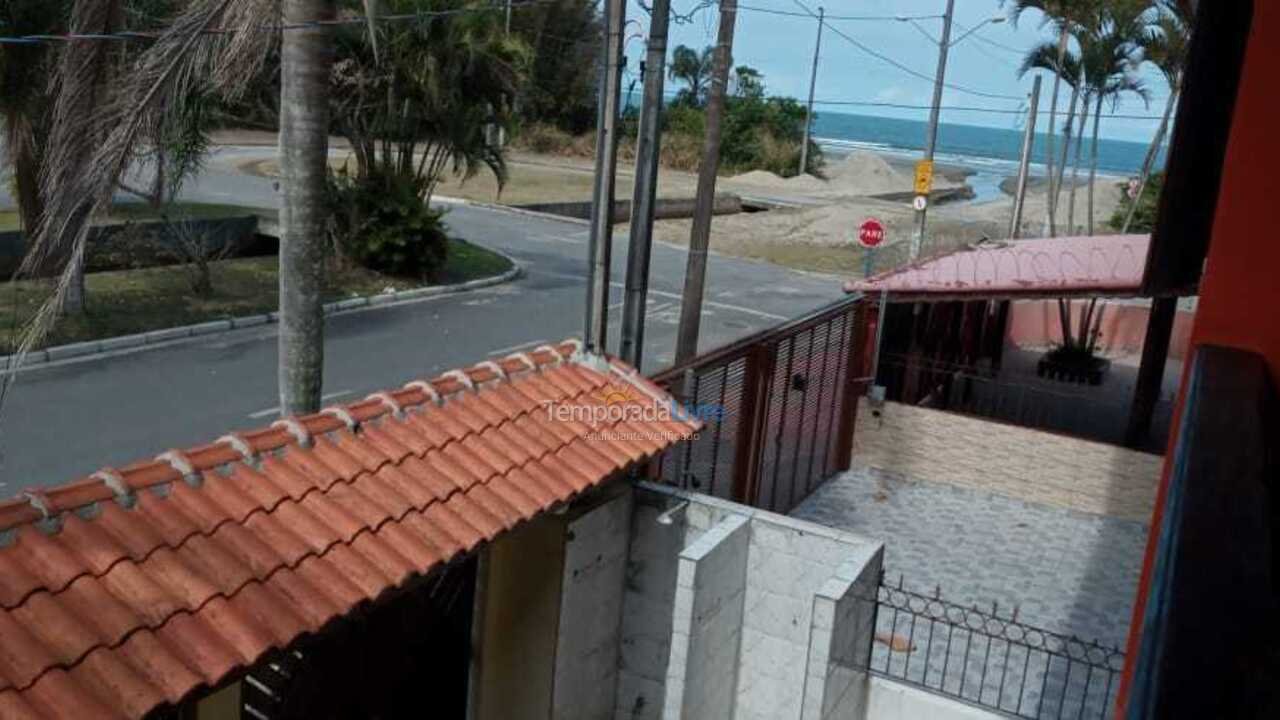 Casa para aluguel de temporada em Bertioga (Praia Indaia)