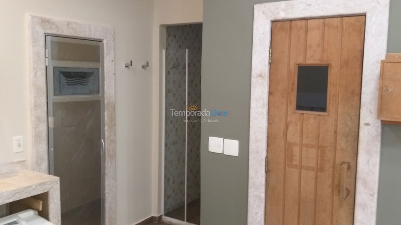 Apartamento para aluguel de temporada em Guarujá (Pitangueiras)