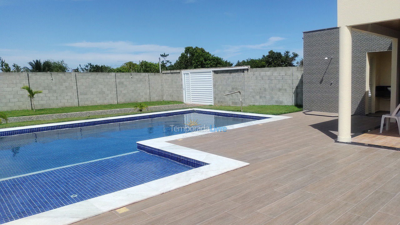 Casa para aluguel de temporada em Camaçari (Praia de Guarajuba)