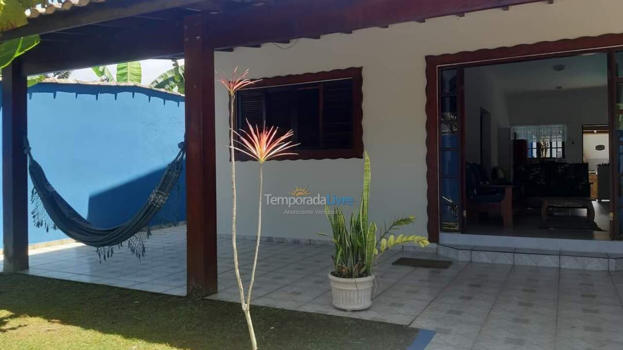 Casa para aluguel de temporada em Caraguatatuba (Praia Capricórnio)