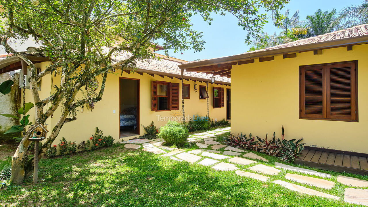 Casa para alquiler de vacaciones em Paraty (Portal das Artes)