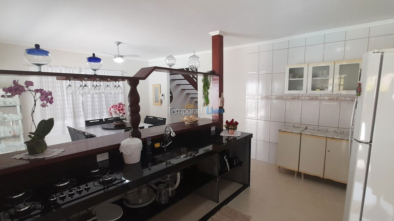 Casa para alquiler de vacaciones em Paraty (Caborê)