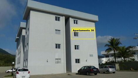 Apartamento para até 6 pessoas em Ubatuba, próximo da Praia Grande.