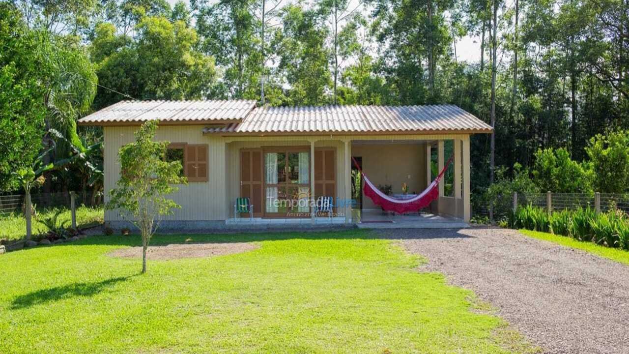 Casa para aluguel de temporada em Praia Grande (Serra do Faxinal)