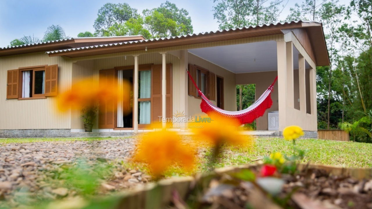 Casa para aluguel de temporada em Praia Grande (Serra do Faxinal)