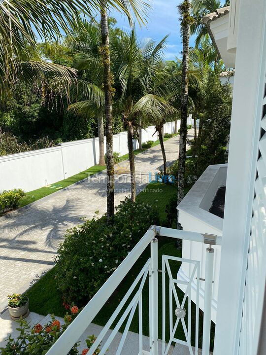 Casa para alquiler de vacaciones em São Sebastião (Praia da Baleia)