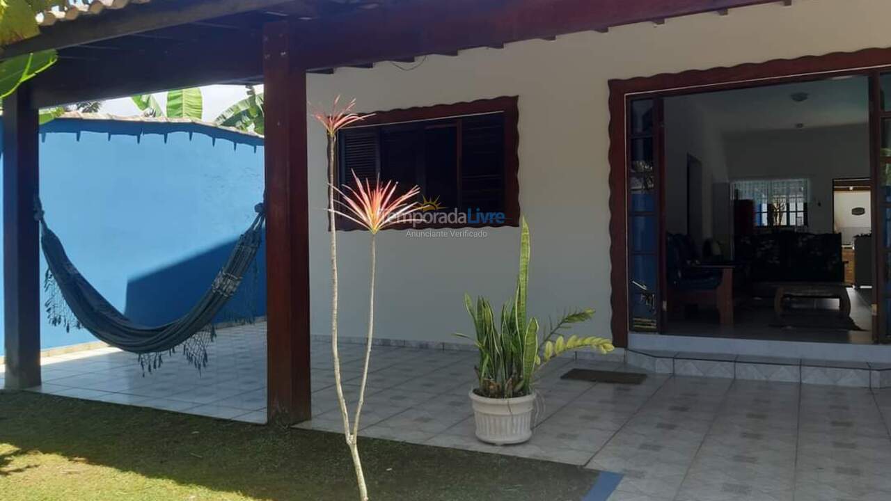 Casa para aluguel de temporada em Caraguatatuba (Praia Capricórnio)