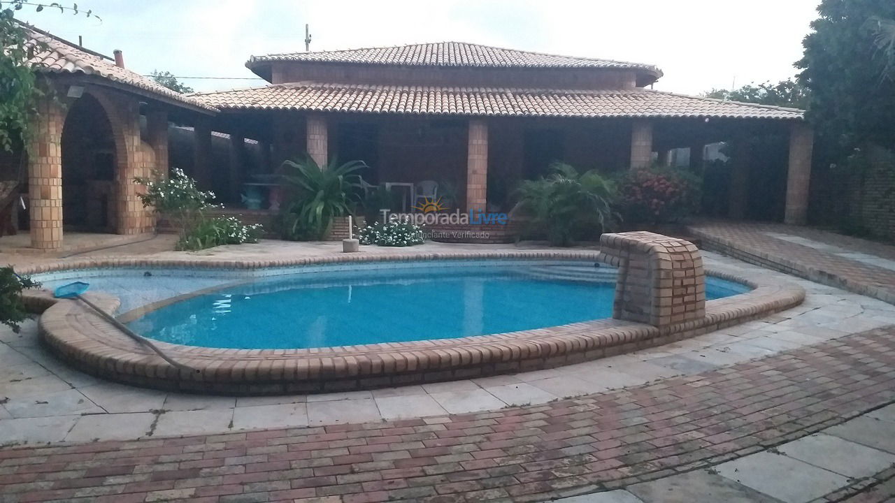 Apartment for vacation rental in Beberibe (Praia das Fontes)