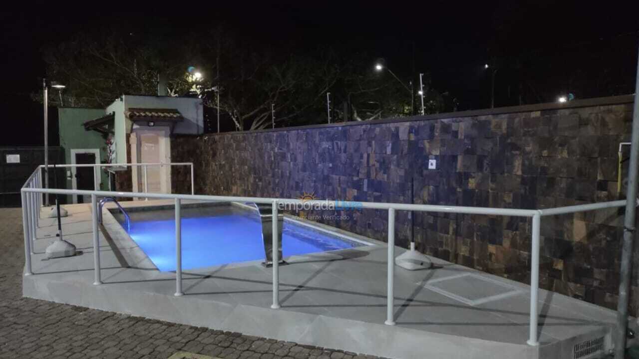 Casa para alquiler de vacaciones em Bertioga (Centro)