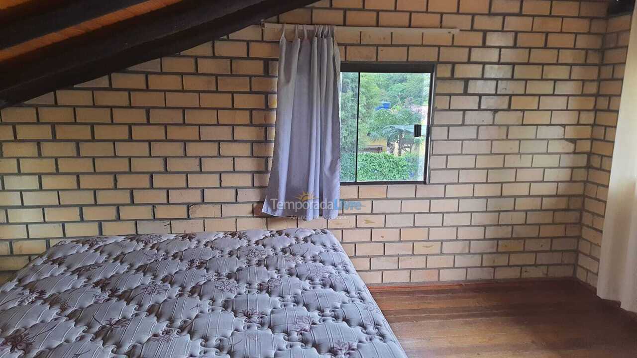 Casa para aluguel de temporada em Imbituba (Praia de Ibiraquera)