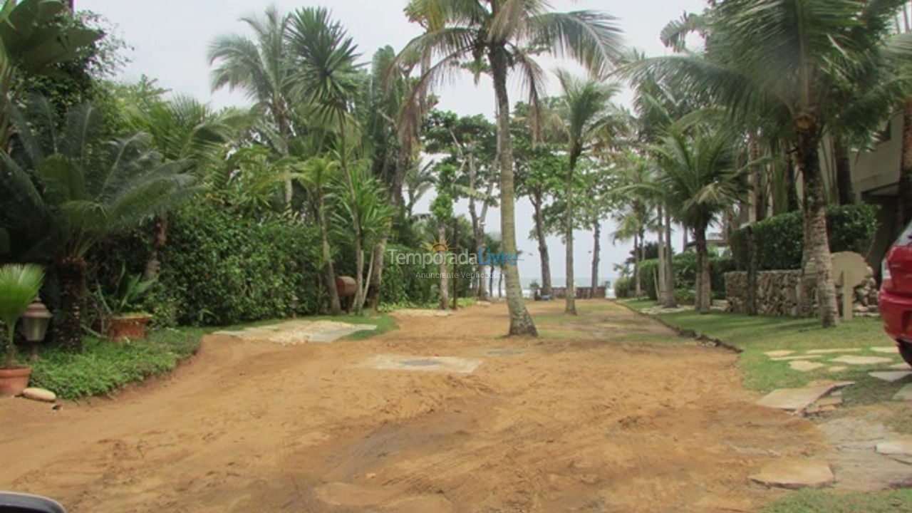 Casa para aluguel de temporada em São Sebastião (Praia da Baleia)