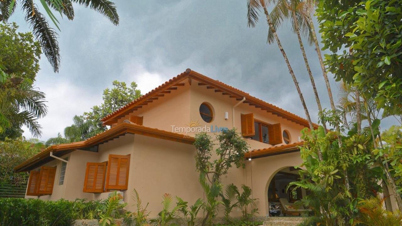 Casa para aluguel de temporada em São Sebastião (Praia da Baleia)