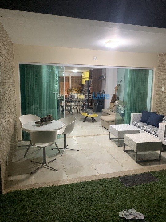 Casa para aluguel de temporada em Camaçari (Itacimirim)
