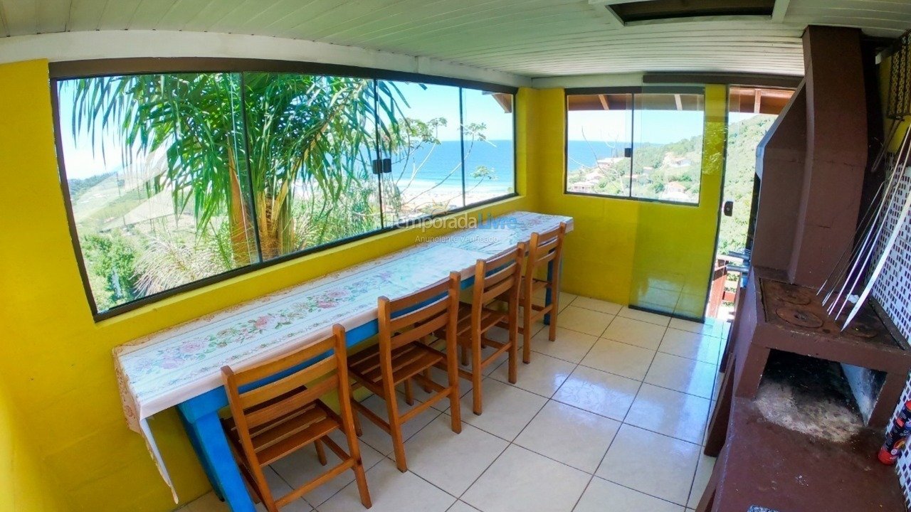 Casa para aluguel de temporada em Garopaba (Praia da Gamboa)