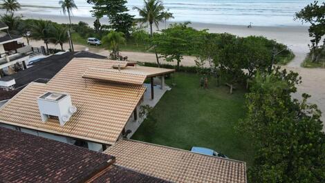 CASA ALTO PADRAO - ESQUINA FRENTE AL MAR - Lagoinha Ubatuba Beach