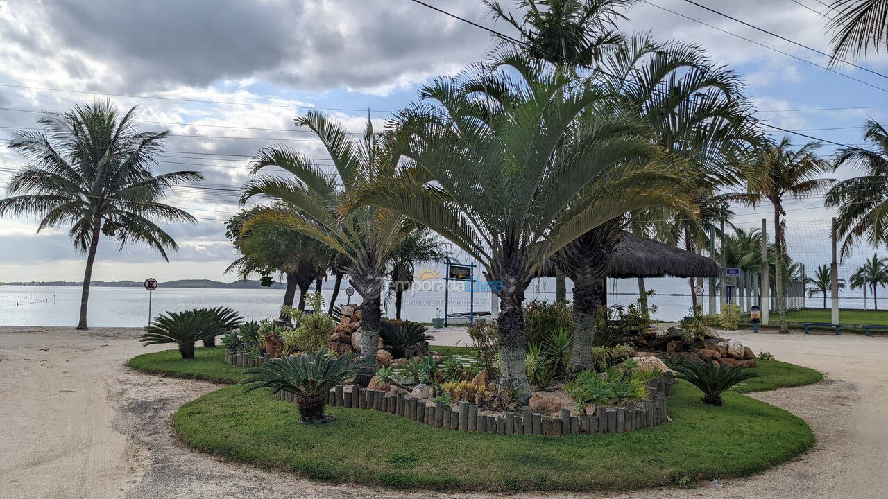 Casa para alquiler de vacaciones em São Pedro da Aldeia (Praia Linda)