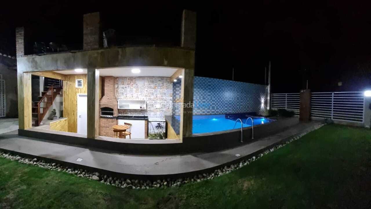 Casa para aluguel de temporada em Itapipoca (Beira Mar)