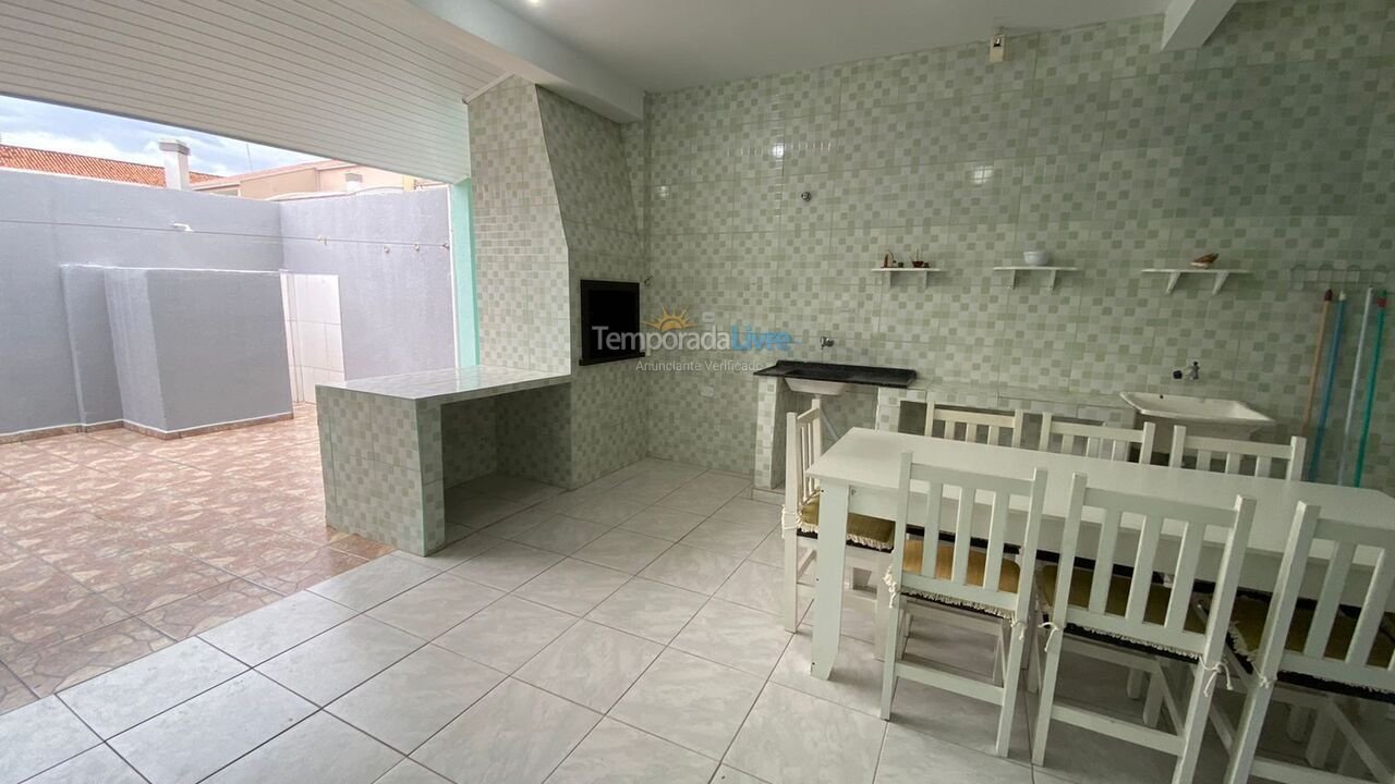 Casa para alquiler de vacaciones em Pontal do Paraná (Ipanema)
