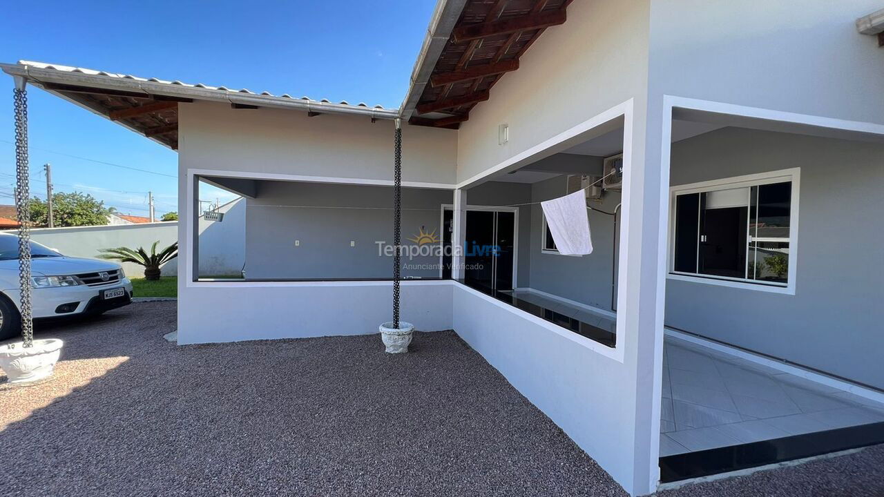 House for vacation rental in Penha (Armação do Itapocoroy)