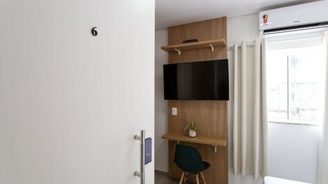 Comfortable suite in coliving near Ibirapuera Park.