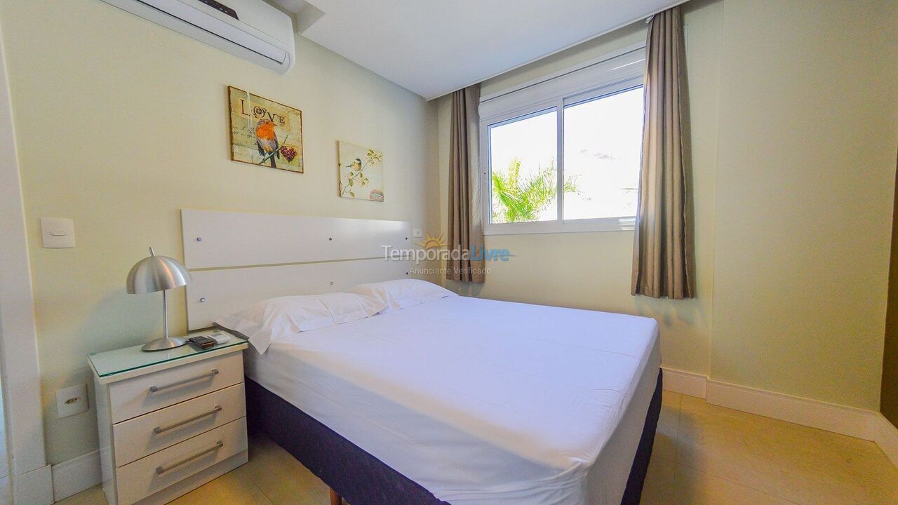 Apartment for vacation rental in Bombinhas (Praia de Bombinhas)