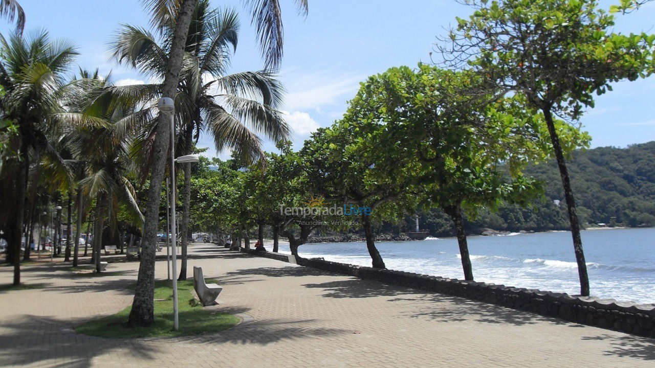 Casa para aluguel de temporada em Ubatuba (Centro)