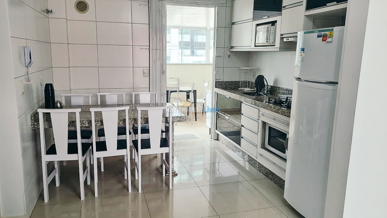 Apartamento para aluguel de temporada em Itapema (Meia Praia)