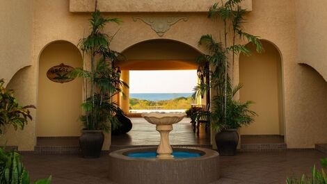 Pan009 - Villa luxuosa cercada pela natureza perto de Playa Hermosa